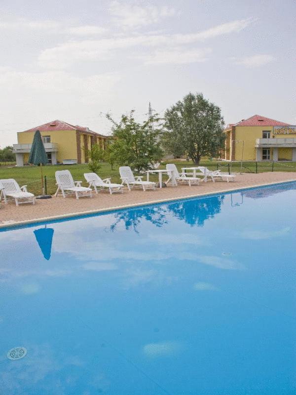 Eurhotel Fontevivo Buitenkant foto